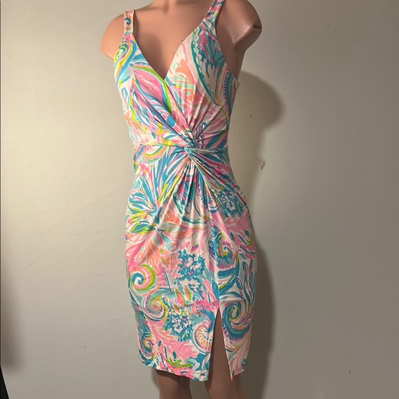 LILLY PULITZER TROPICAL PRINT EMPIRE WAIST TWIST V-NECK  STRECH DRESS SIZE 0 - Picture 1 of 11
